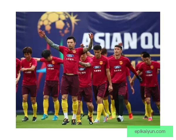 金玟哉国家队回归有望提升球队防线竞争力，状态值得关注。